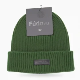 “উষ্ণ নিটেড উইন্টার ক্যাপ – পুরুষ ও মহিলাদের জন্য আরামদায়ক ও স্টাইলিশ শীতের টুপি।”